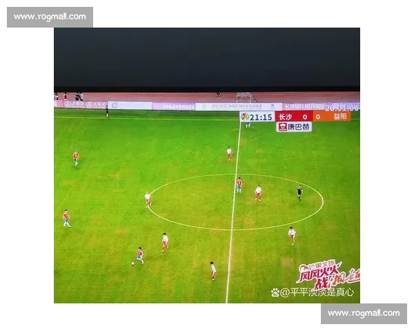 这一脚惊天世界波瞬间点燃全场观众激情与热血狂潮